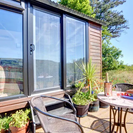 Shepherds Hut At Ridge Hall Holiday home
